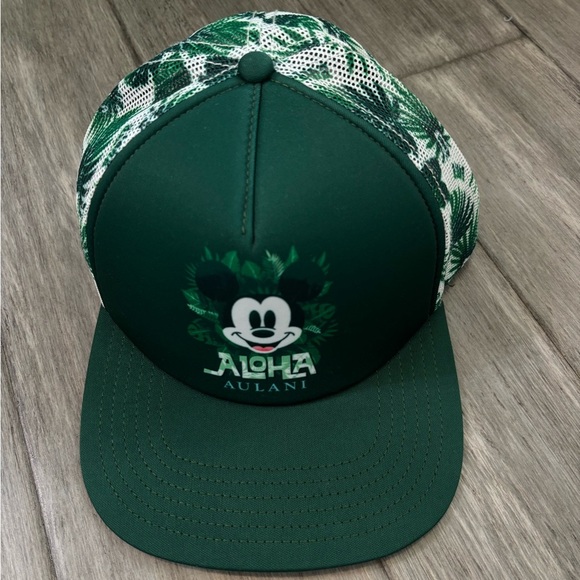 Disney Aloha Aulani Resort & Spa Mickey Mouse Green - Picture 1 of 8